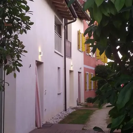 特雷比住宿加早餐旅馆 Pederobba